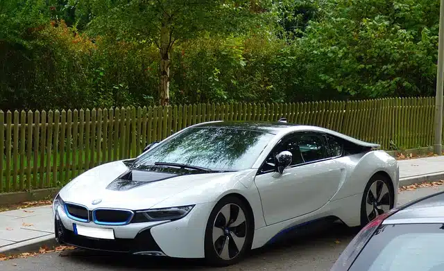 La course de véhicules électriques grâce à un simulateur réaliste